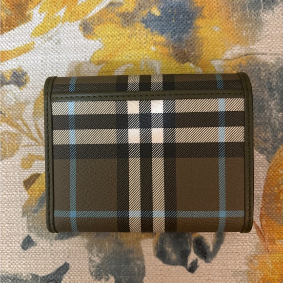NWT Burberry Small Lancaster Wallet in Olive Green - Picture 5 of 5
